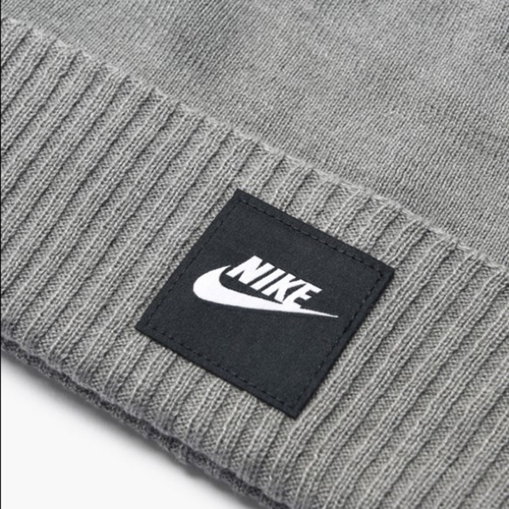 Nike Futura Knit Adult Unisex Grey Beanie Hat - Picture 2 of 2